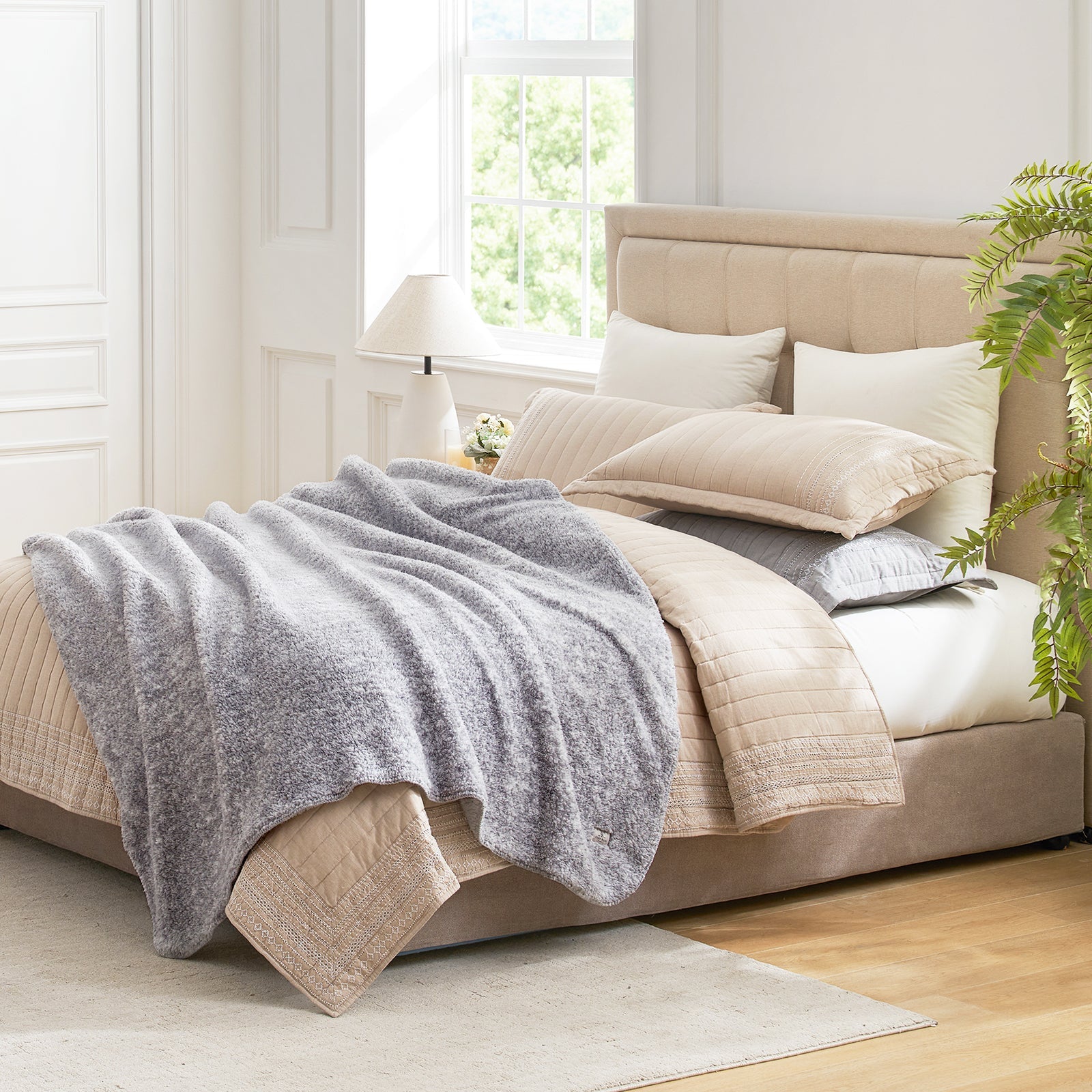 Cozy Bliss Reversible Dual-Sided Sherpa Throw Blanket
