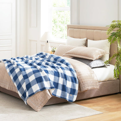 Cozy Bliss Reversible Dual-Sided Sherpa Throw Blanket
