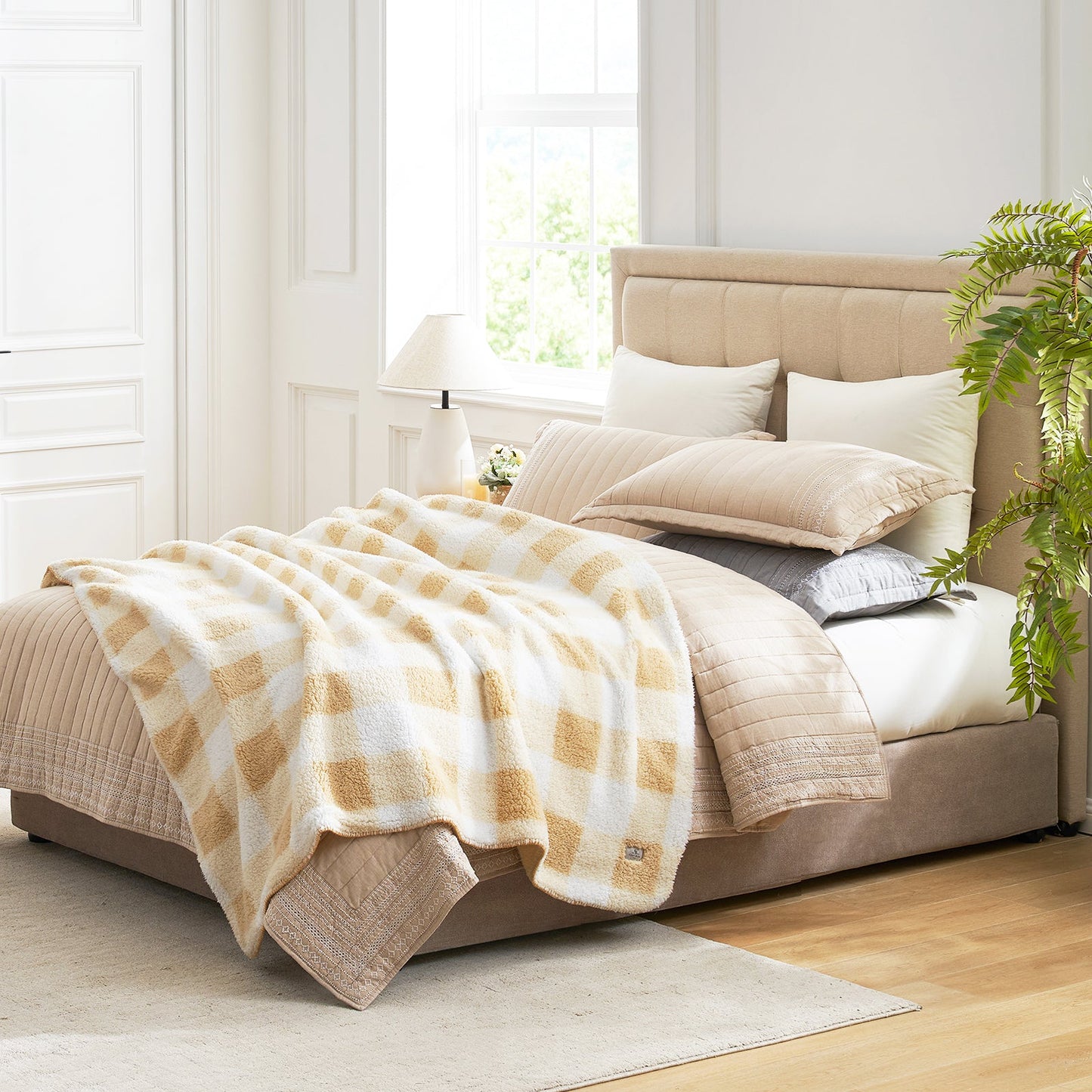Cozy Bliss Reversible Dual-Sided Sherpa Throw Blanket