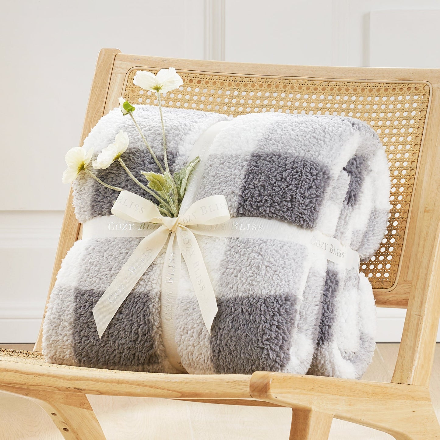 Cozy Bliss Reversible Dual-Sided Sherpa Throw Blanket