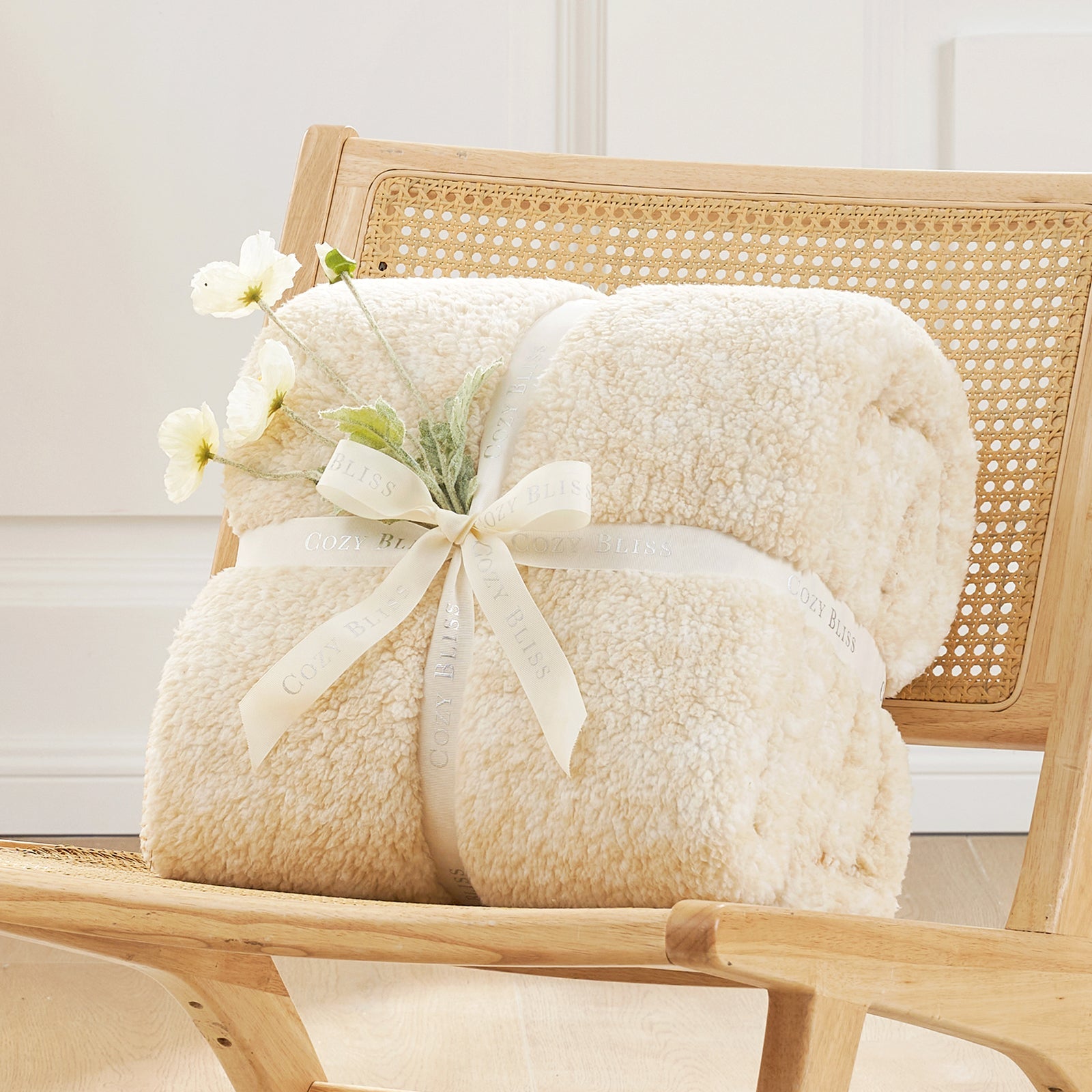 Cozy Bliss Reversible Dual-Sided Sherpa Throw Blanket