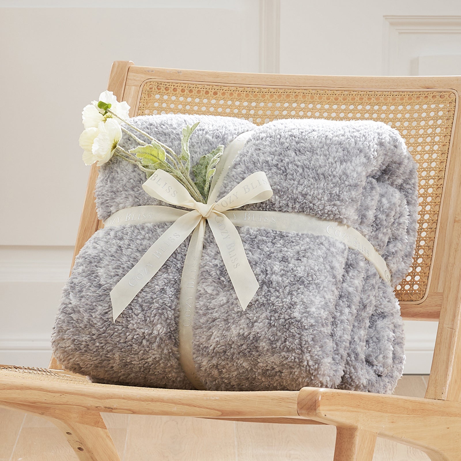 Cozy Bliss Reversible Dual-Sided Sherpa Throw Blanket