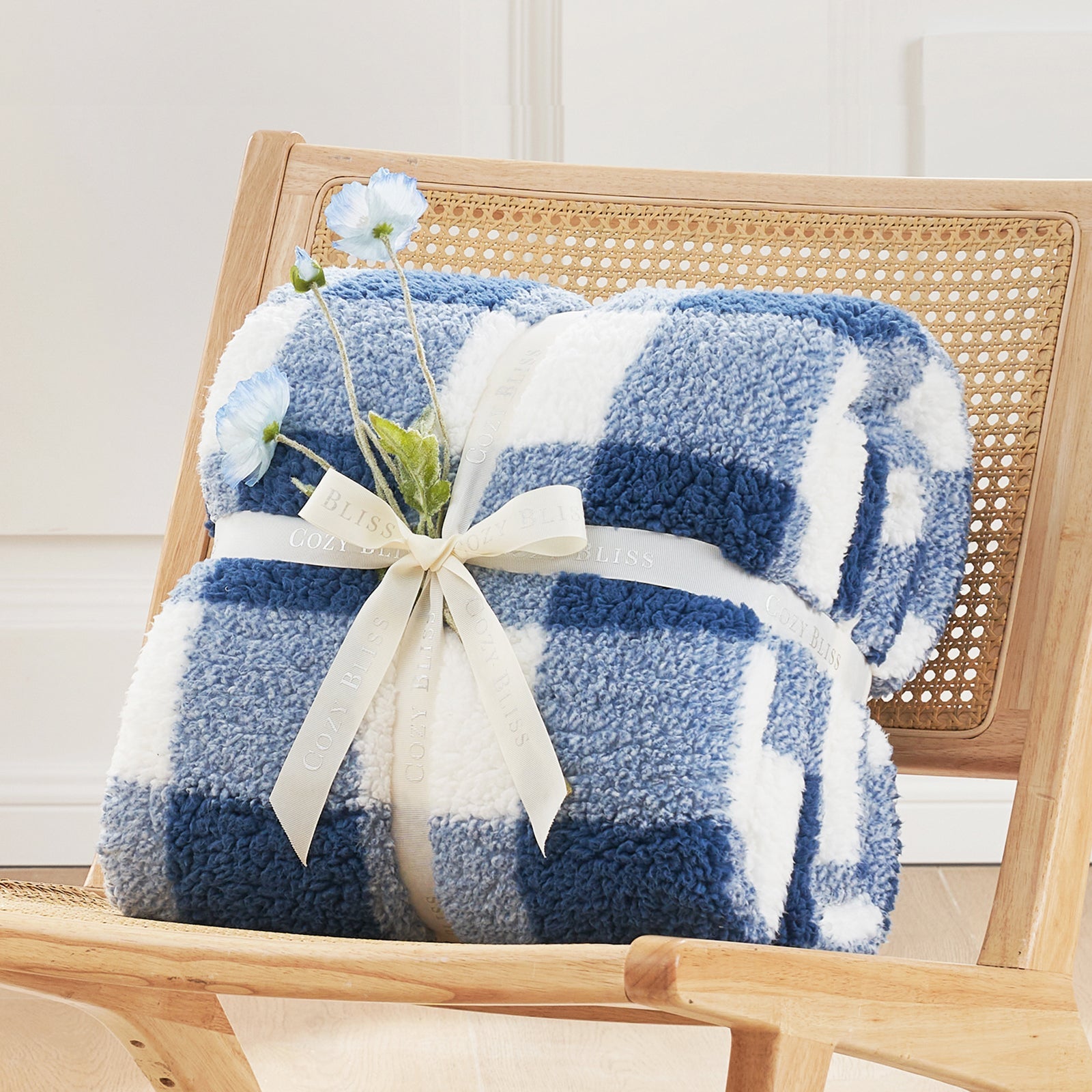 Cozy Bliss Reversible Dual-Sided Sherpa Throw Blanket