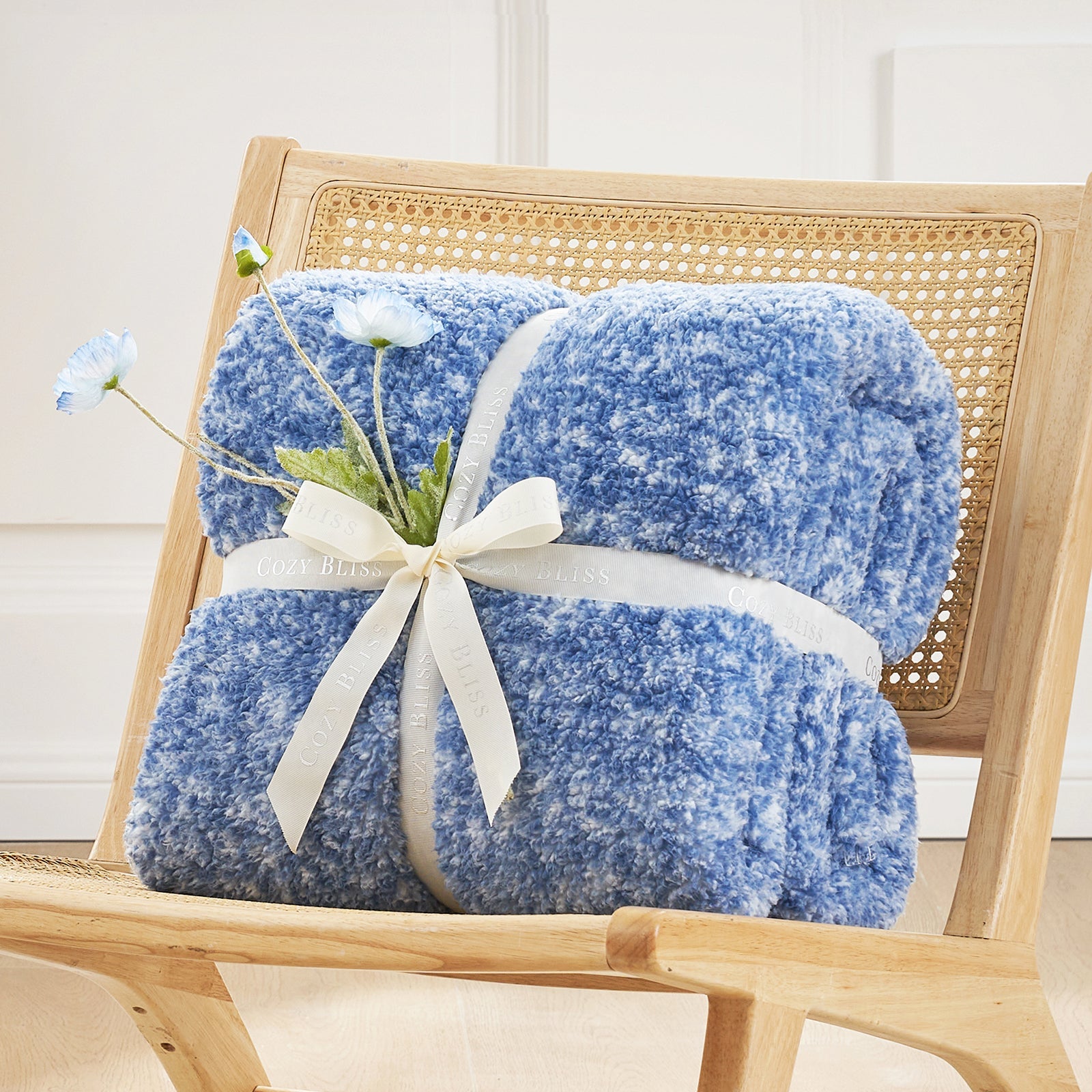 Cozy Bliss Reversible Dual-Sided Sherpa Throw Blanket