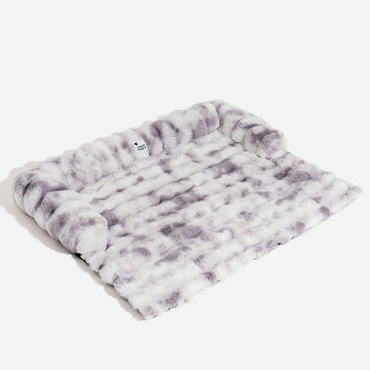 Cozy Fluffy Fuzzy Calming Dog Bed Sofa Protector Mat