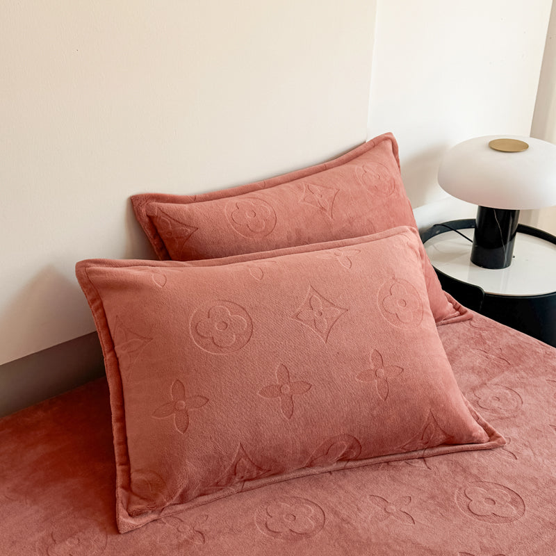 MonoFloral Milk Velvet Bedding