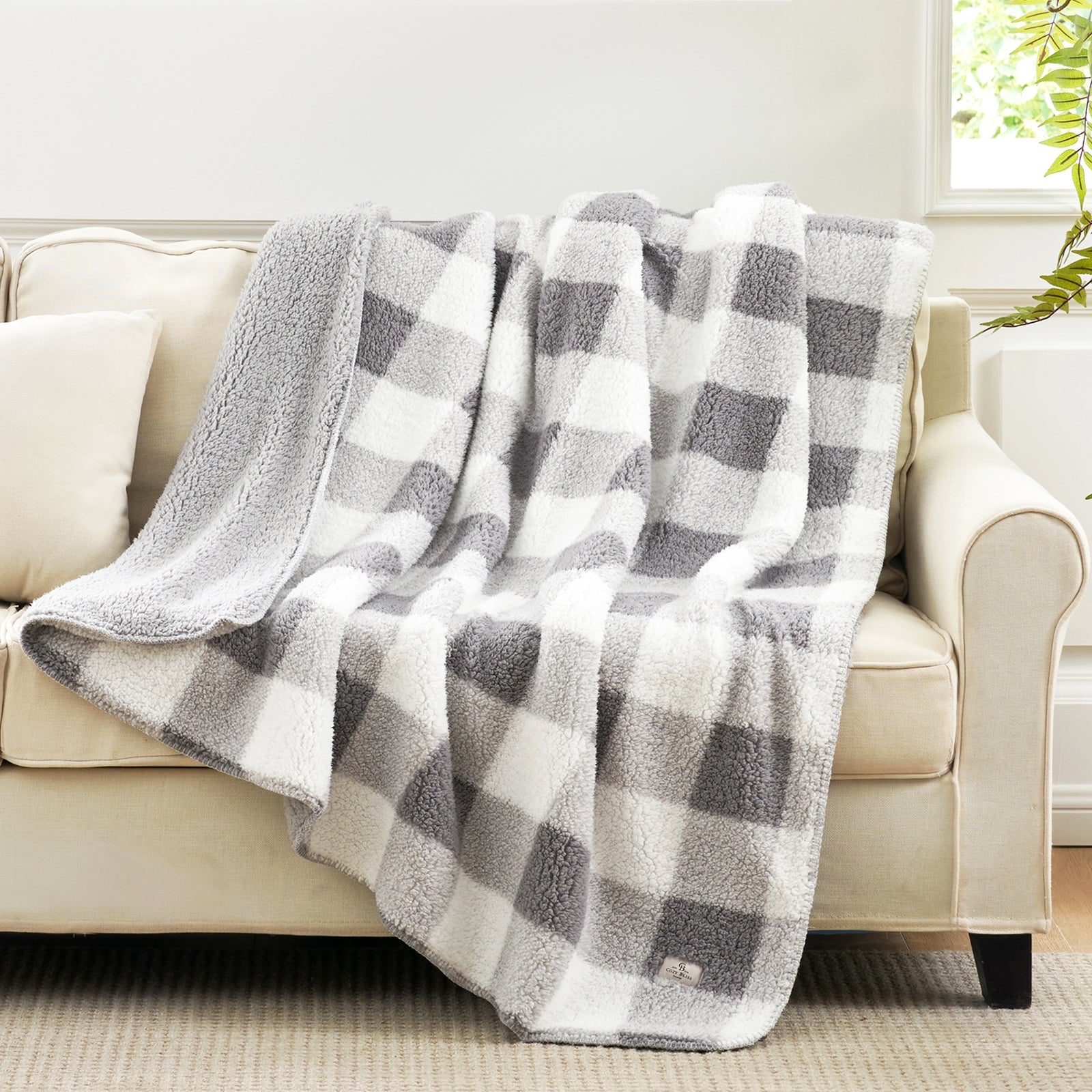 Cozy Bliss Reversible Dual-Sided Sherpa Throw Blanket