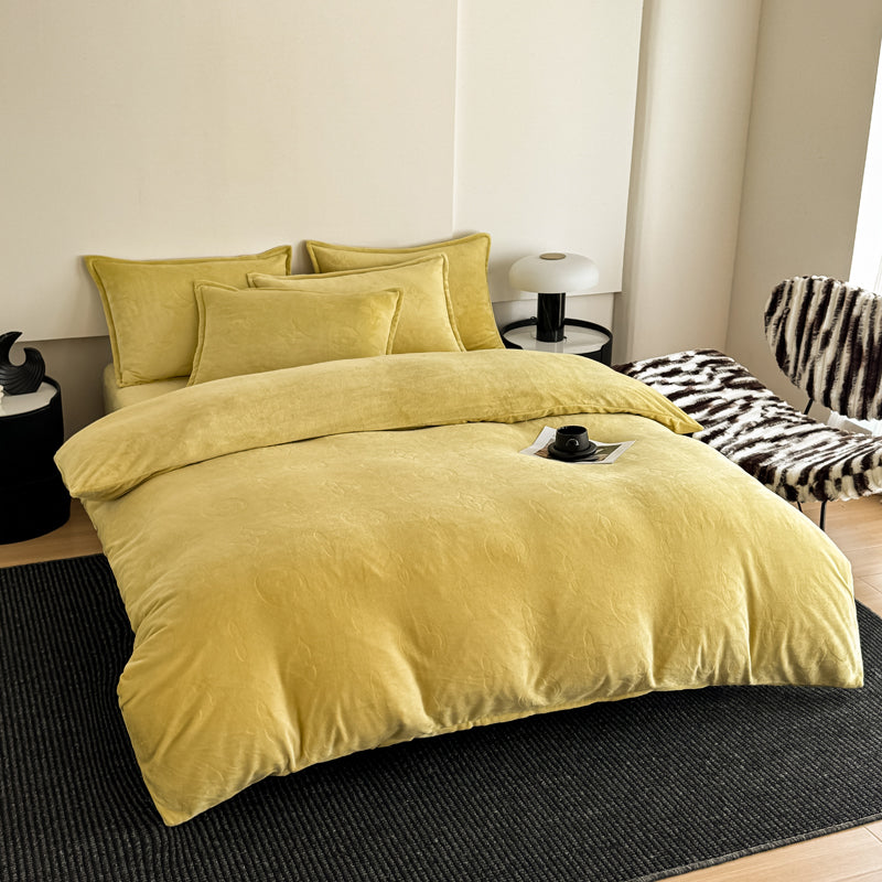 MonoFloral Milk Velvet Bedding