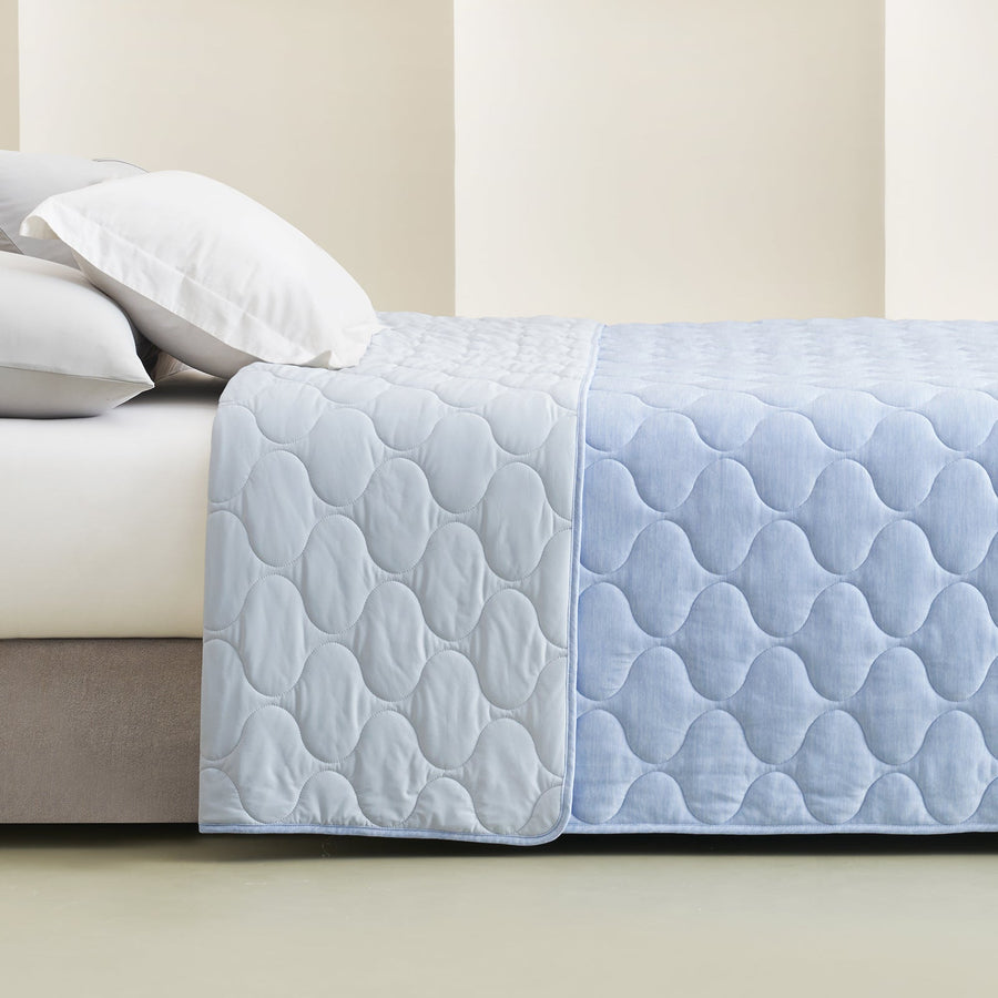 Dual-Sided Cooling Blanket