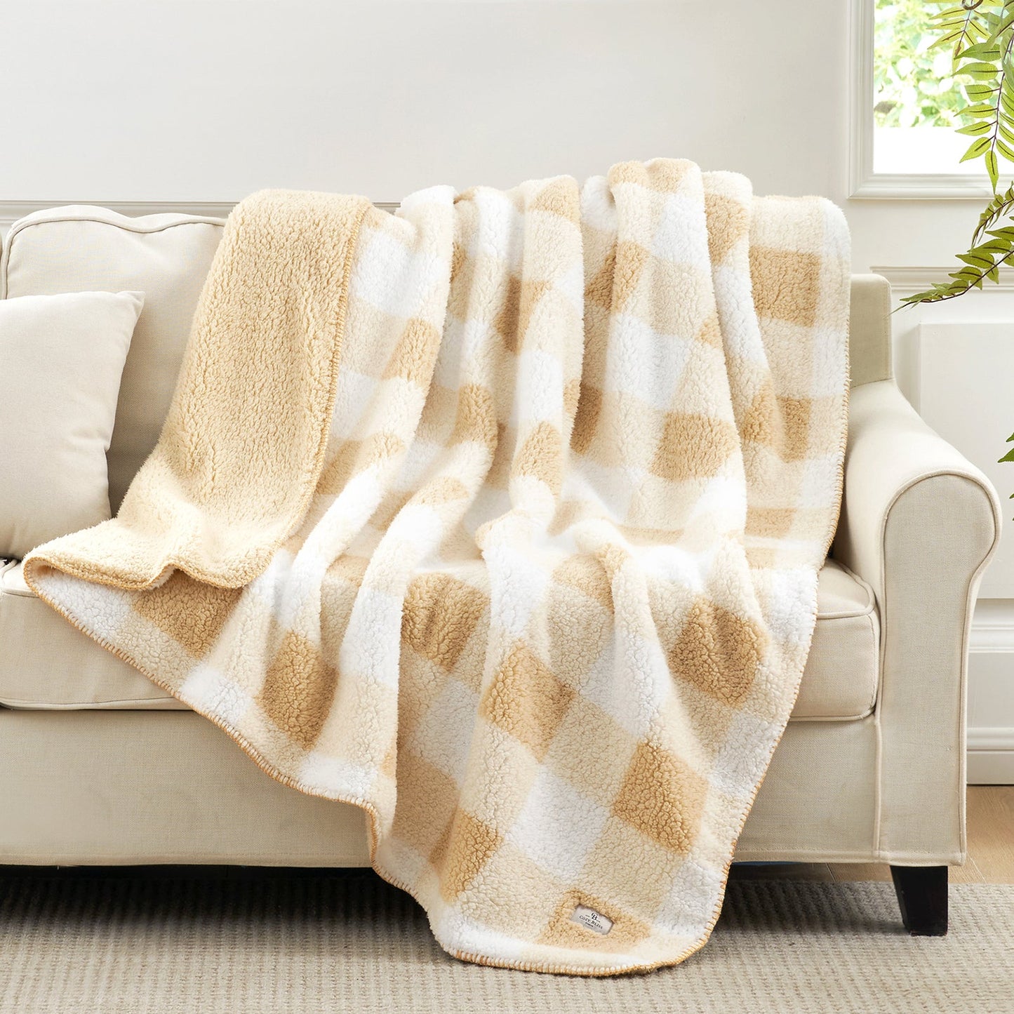 Cozy Bliss Reversible Dual-Sided Sherpa Throw Blanket
