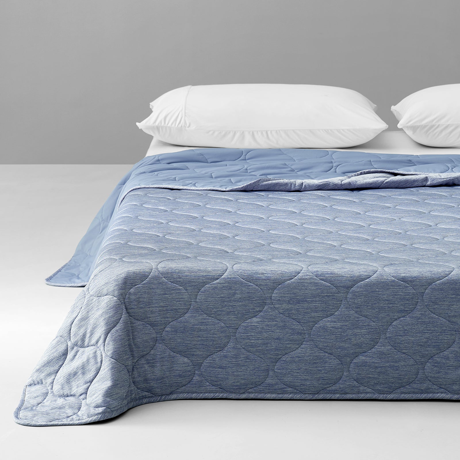 Premium Dual-Sided Cooling Blanket for All-Season Comfort