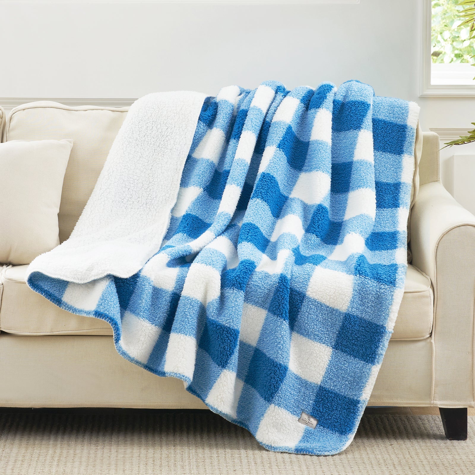 Cozy Bliss Reversible Dual-Sided Sherpa Throw Blanket