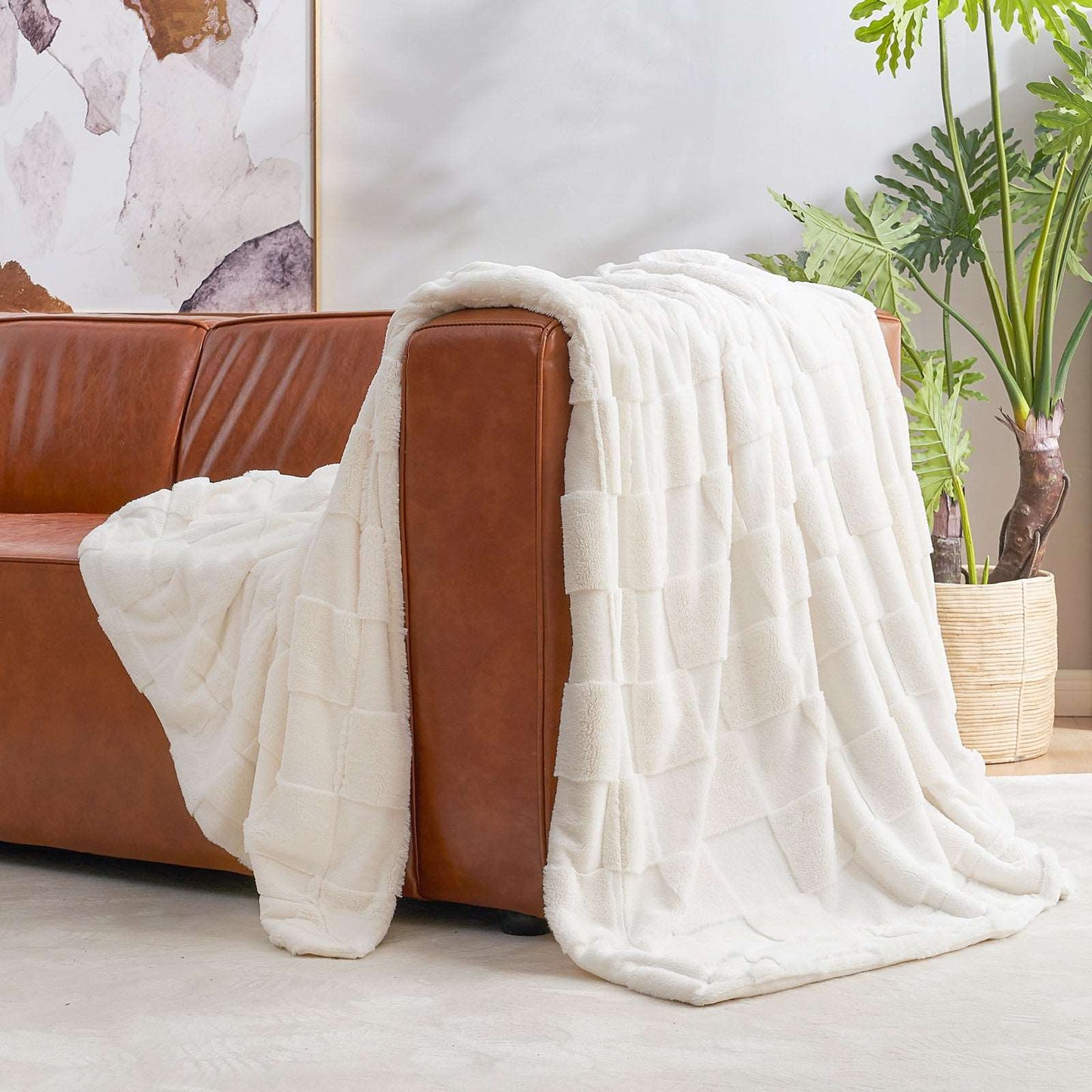 Luxuriously Soft Checkerboard Faux Fur Throw Blanket for Cozy Living