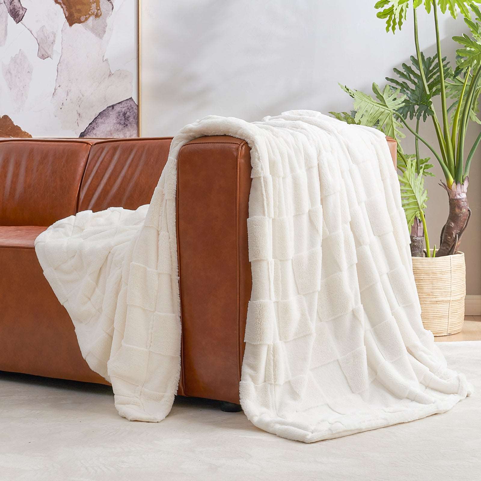 Luxuriously Soft Checkerboard Faux Fur Throw Blanket for Cozy Living