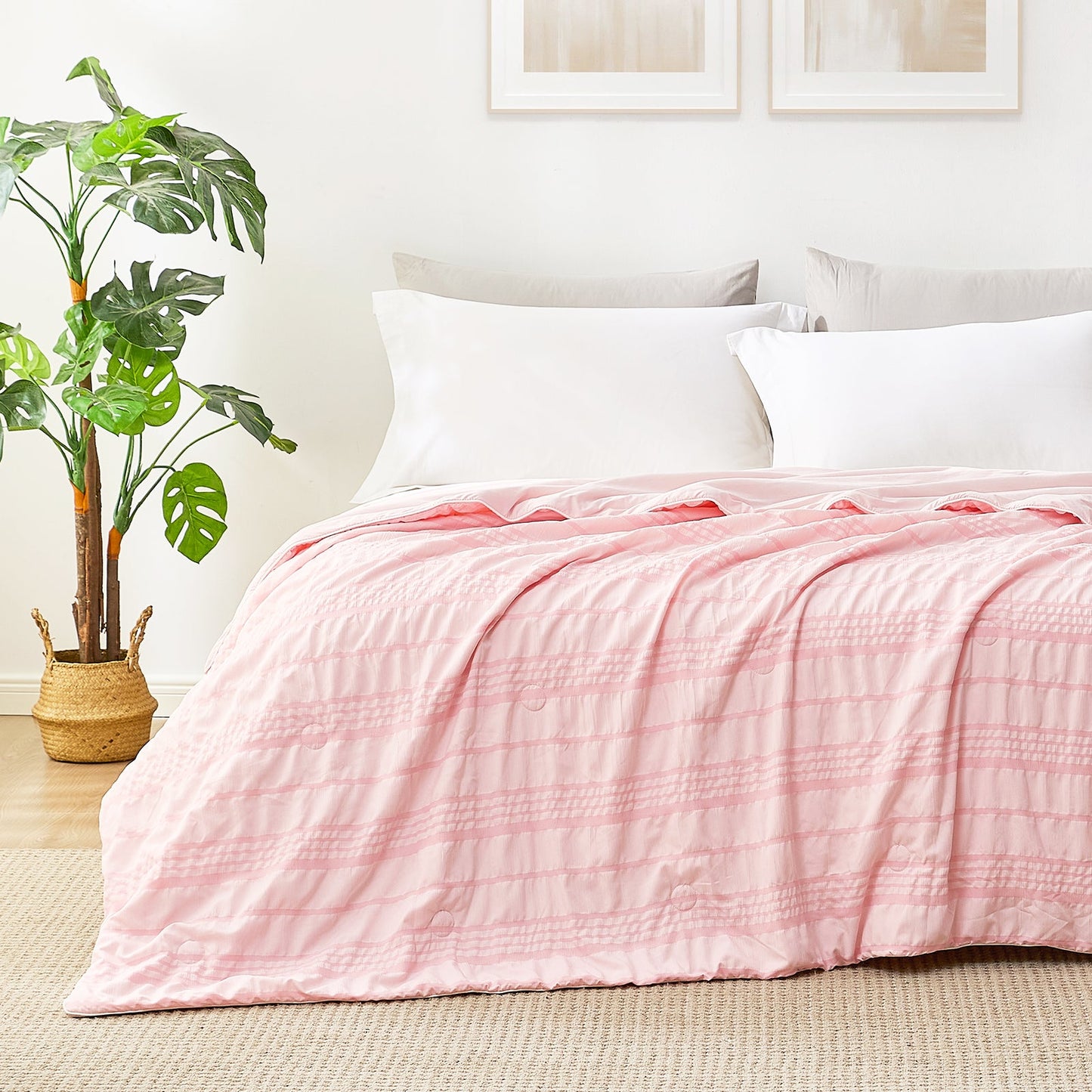Comfortable Seersucker Cooling Comforter for Cozy Sleep