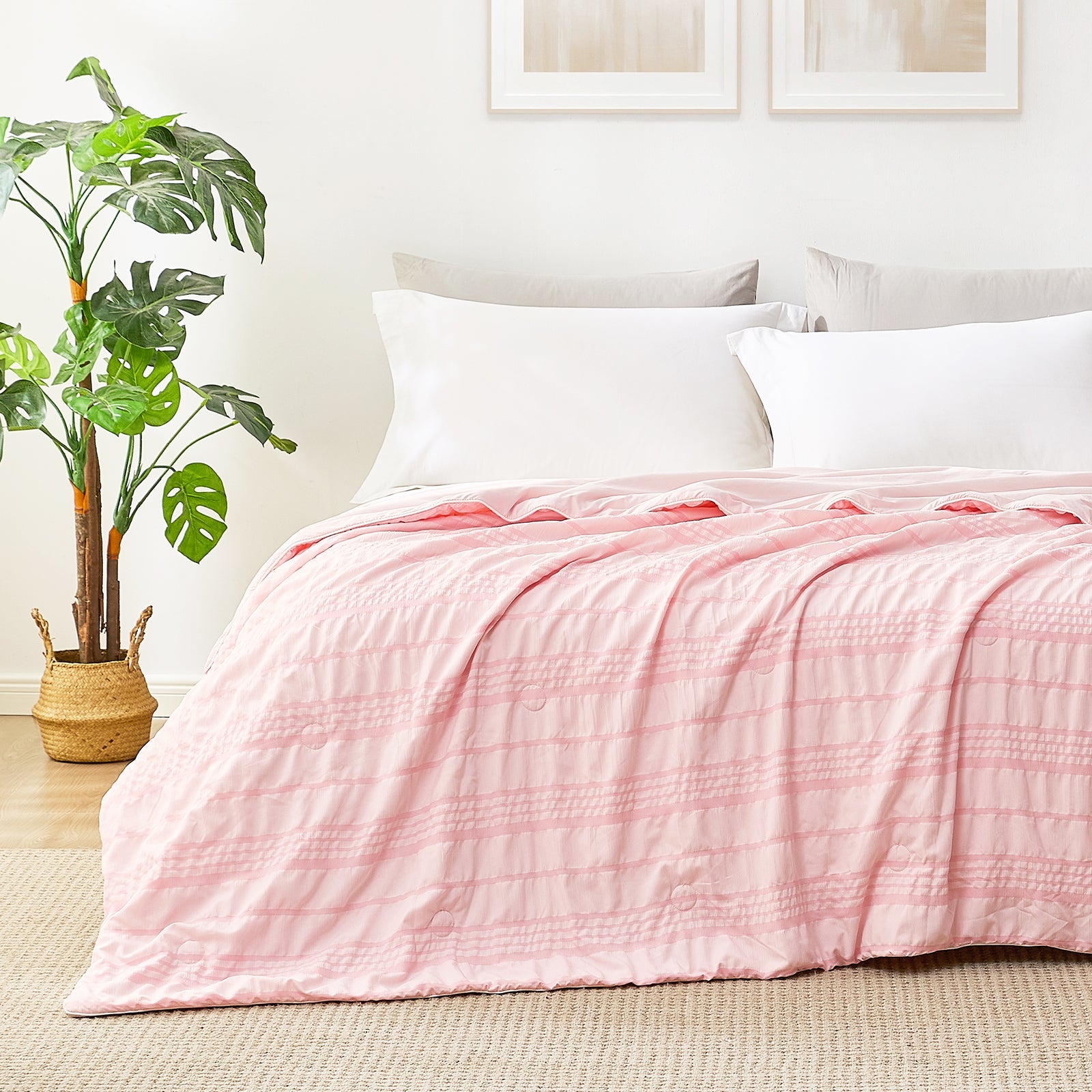 Comfortable Seersucker Cooling Comforter for Cozy Sleep