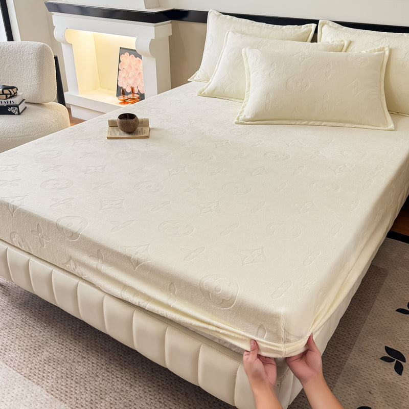 MonoFloral Milk Velvet Bedding