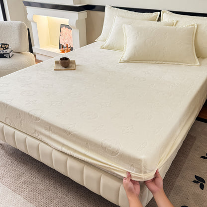 MonoFloral Milk Velvet Bedding