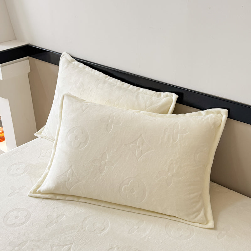 MonoFloral Milk Velvet Bedding