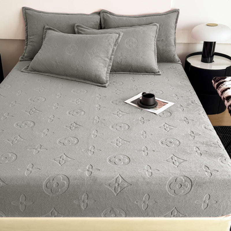 MonoFloral Milk Velvet Fitted Sheet