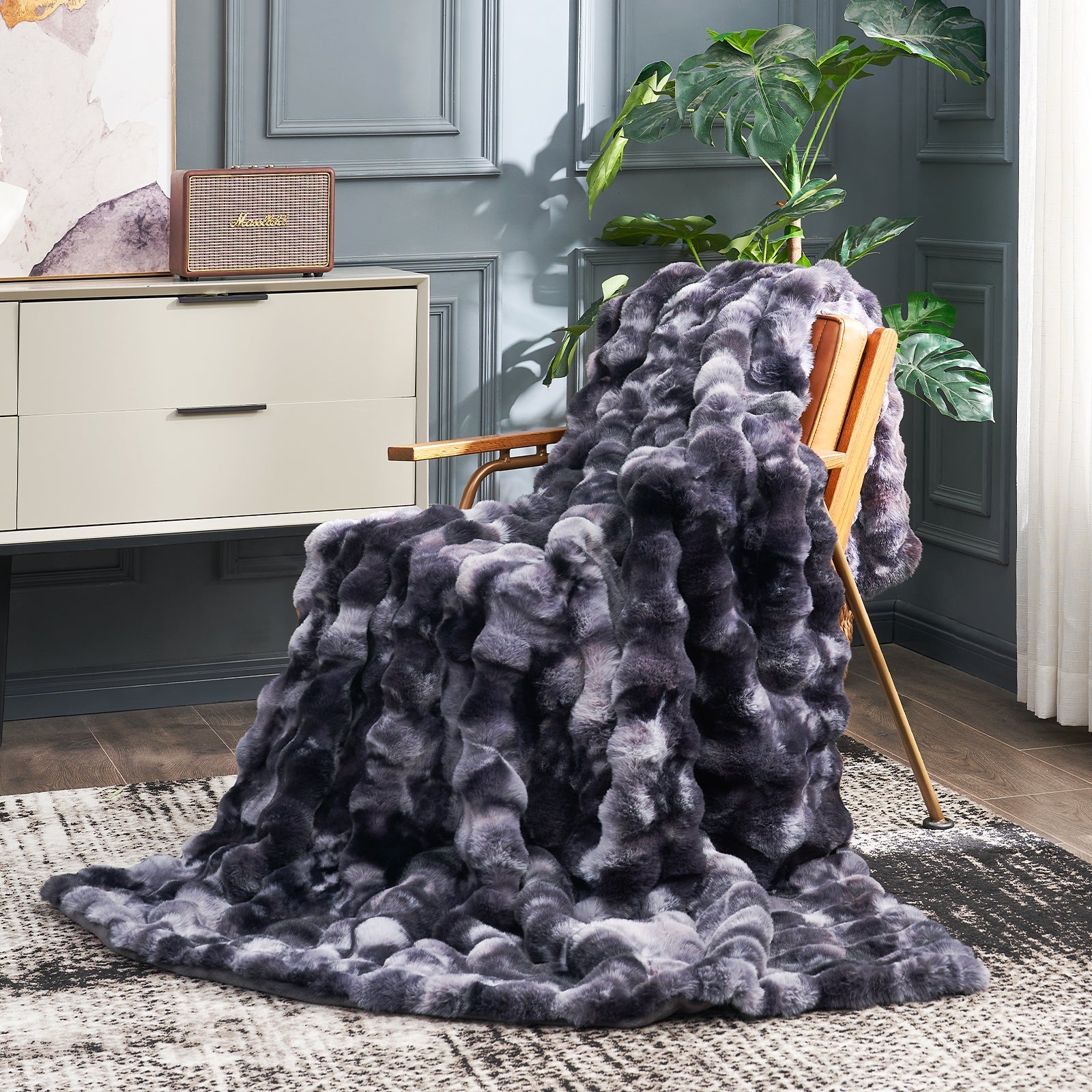 Artisan Bubble Faux Fur Throw Blanket with Unique Tie-Dye Design