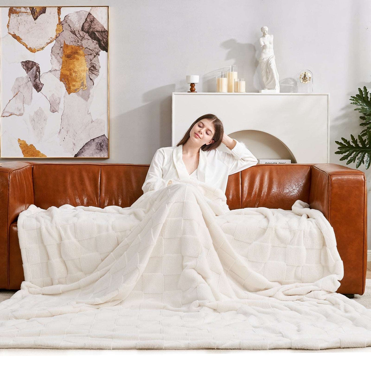Luxuriously Soft Checkerboard Faux Fur Throw Blanket for Cozy Living