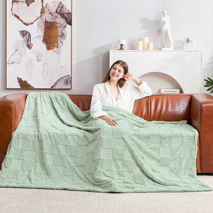 Luxuriously Soft Checkerboard Faux Fur Throw Blanket for Cozy Living