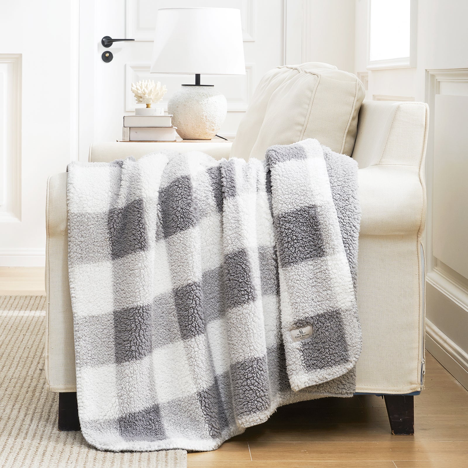 Cozy Bliss Reversible Dual-Sided Sherpa Throw Blanket