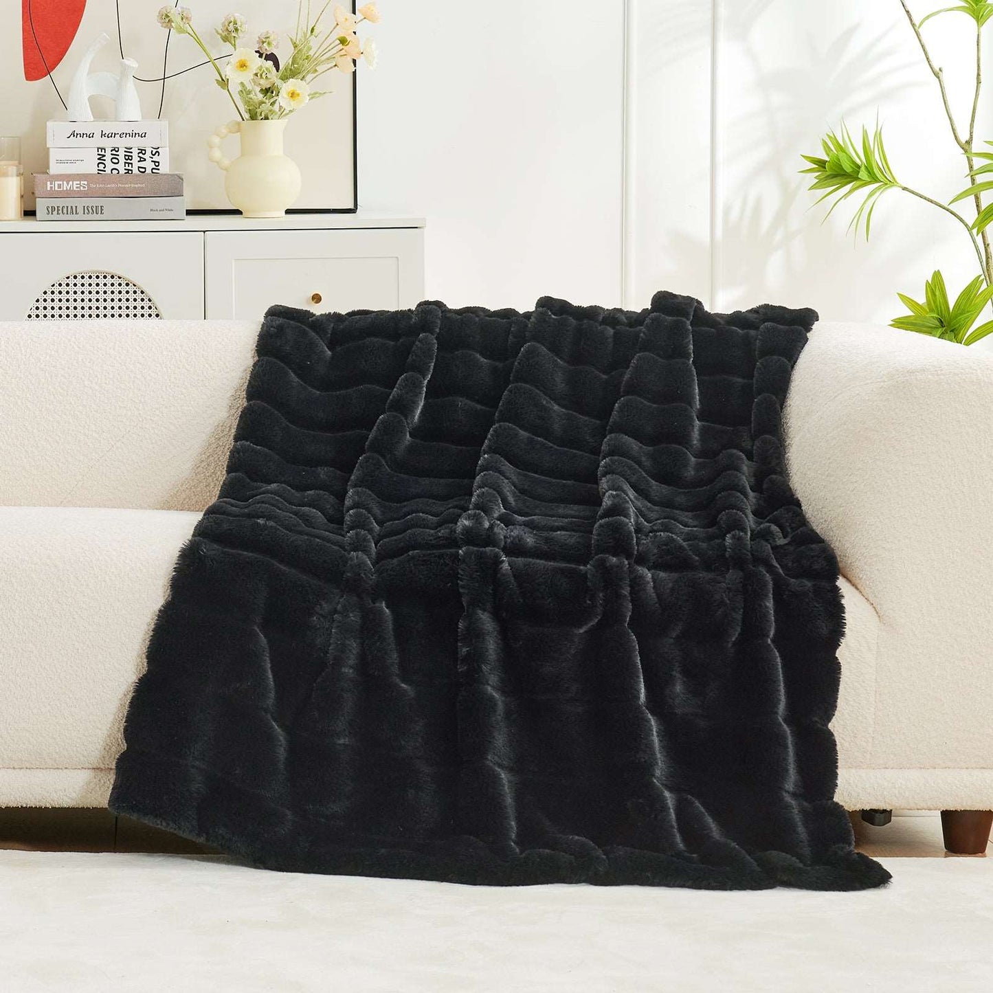 Luxurious CozyBliss Faux Fur Throw Blanket for Stylish Comfort