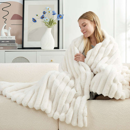 Luxurious Striped Faux Fur Throw Blanket for Cozy Comfort