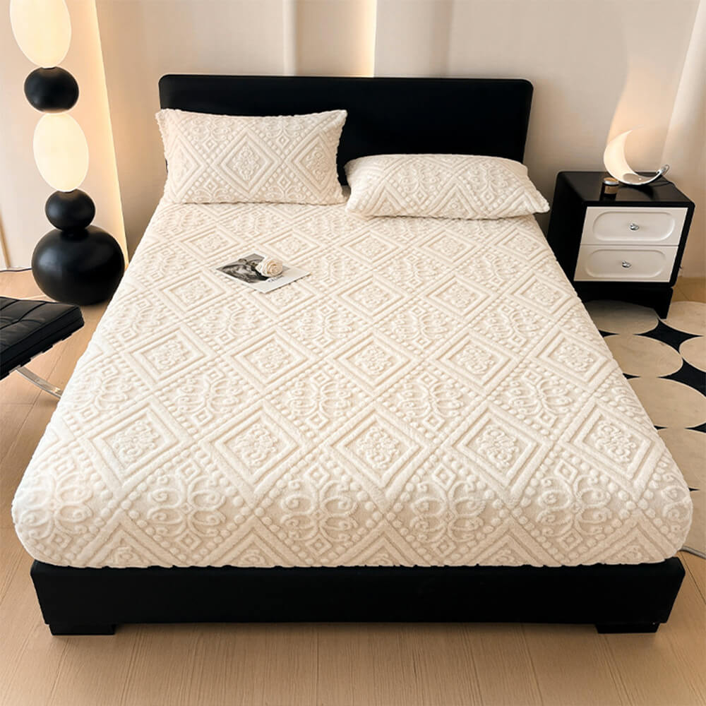 Luxurious Baroque Embossed Warm Milk Velvet Mattress Cover