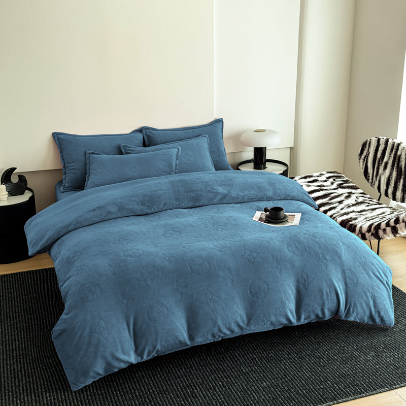 MonoFloral Milk Velvet Bedding