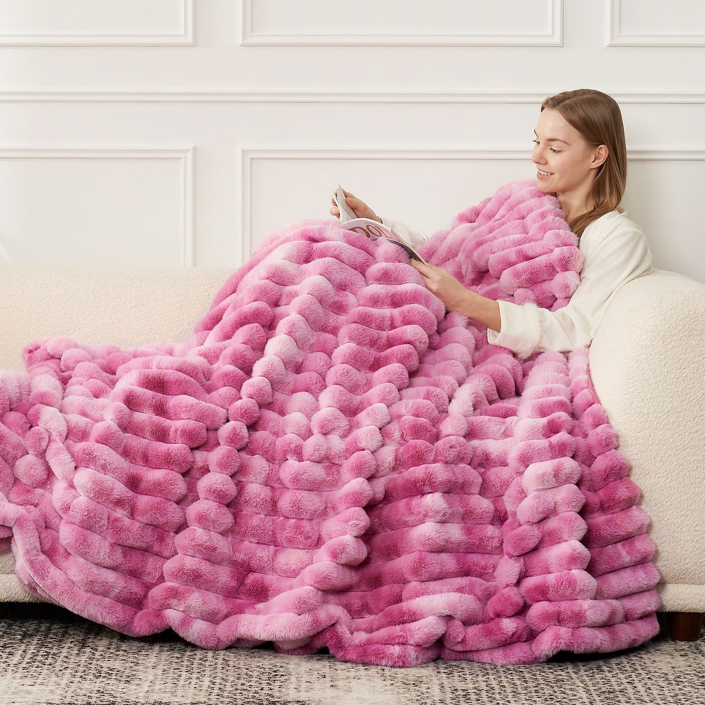 Luxurious Striped Faux Fur Throw Blanket for Cozy Comfort