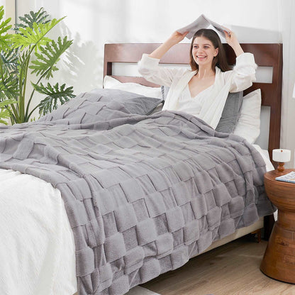 Luxuriously Soft Checkerboard Faux Fur Throw Blanket for Cozy Living