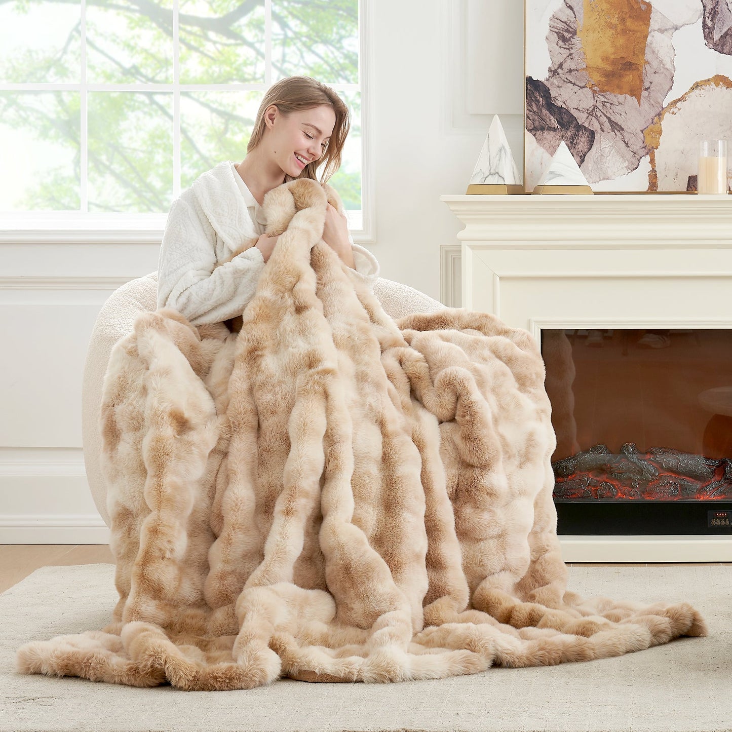 Artisan Bubble Faux Fur Throw Blanket with Unique Tie-Dye Design