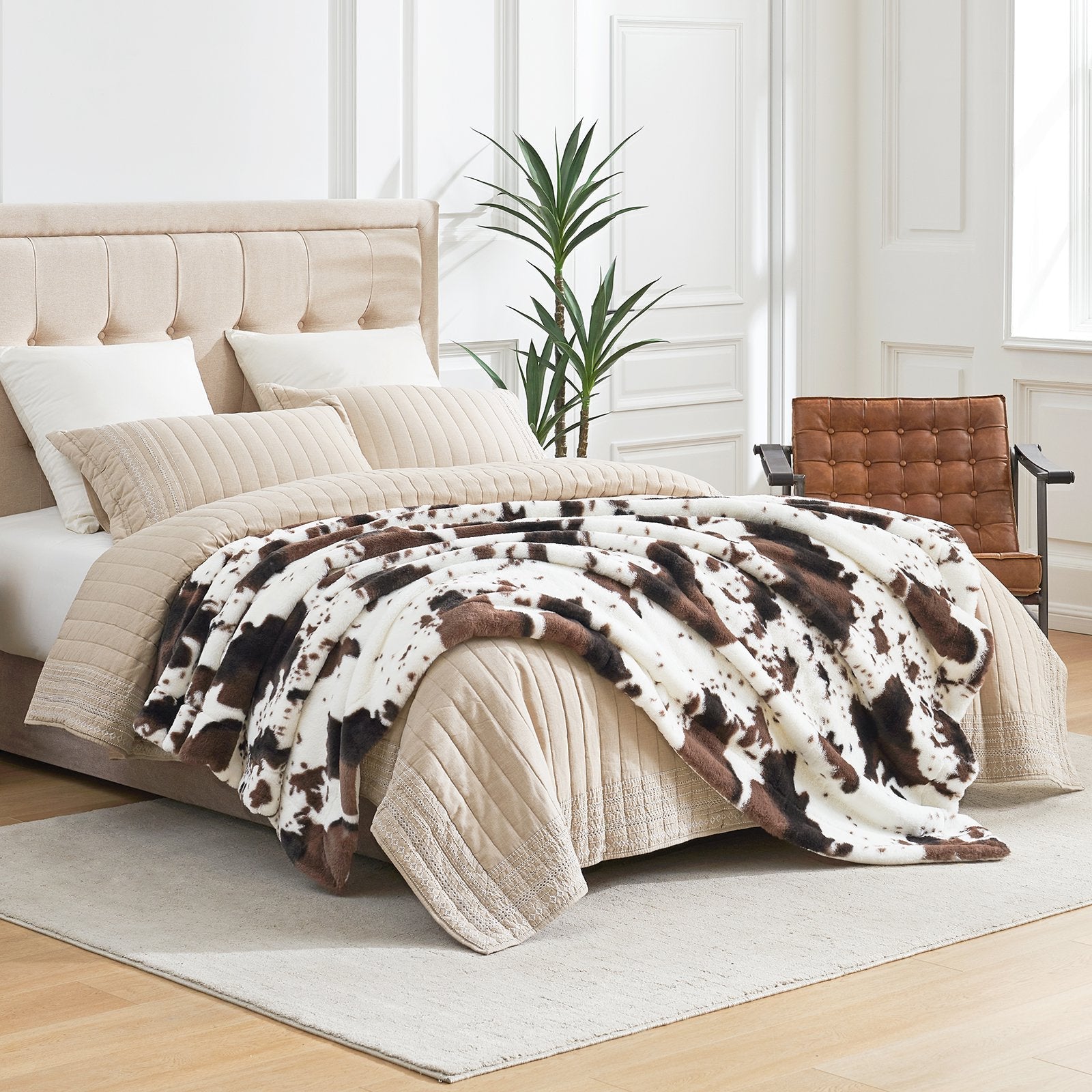 Luxurious Cow Print Faux Fur Throw Blanket for Stylish Decor
