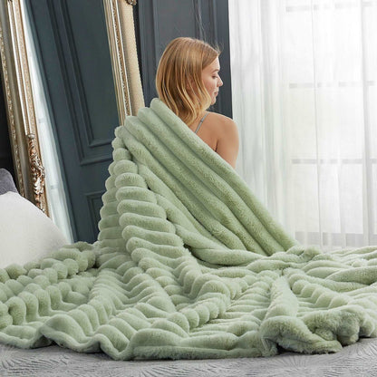 Luxurious Striped Faux Fur Throw Blanket for Cozy Comfort