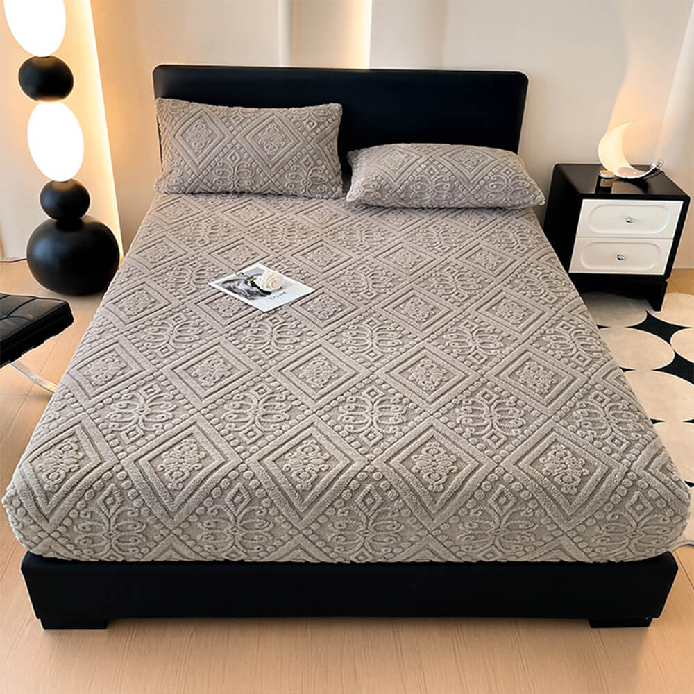 Luxurious Baroque Embossed Warm Milk Velvet Mattress Cover