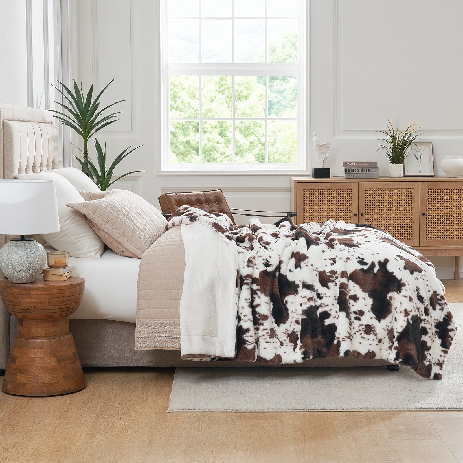 Luxurious Cow Print Faux Fur Throw Blanket for Stylish Decor