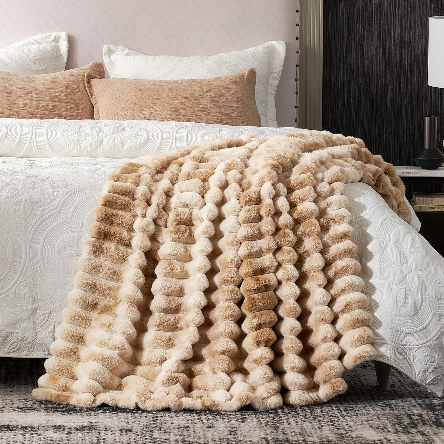 Luxurious Striped Faux Fur Throw Blanket for Cozy Comfort