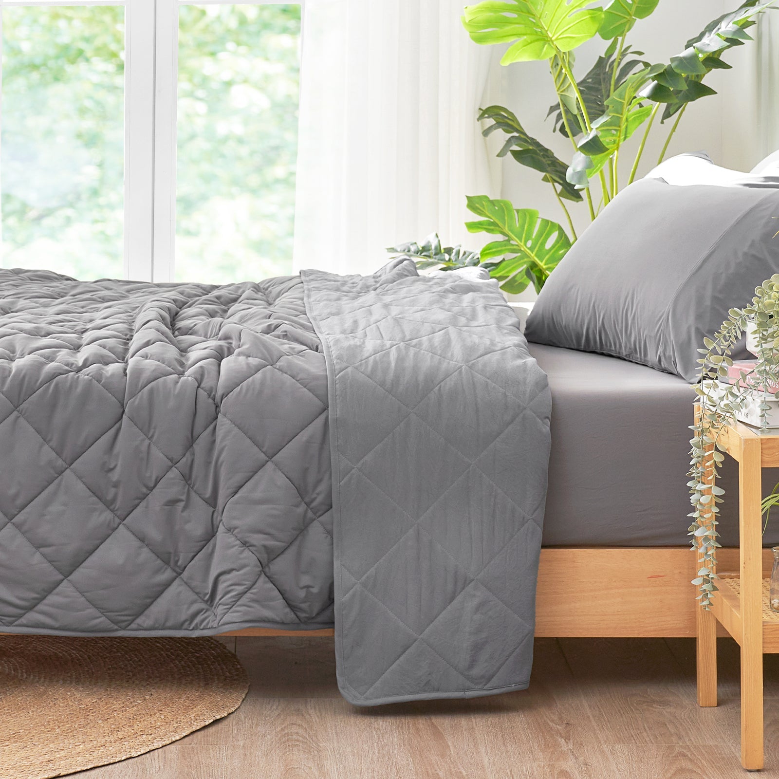 Chill Weave Square Cooling Blanket for Year-Round Comfort