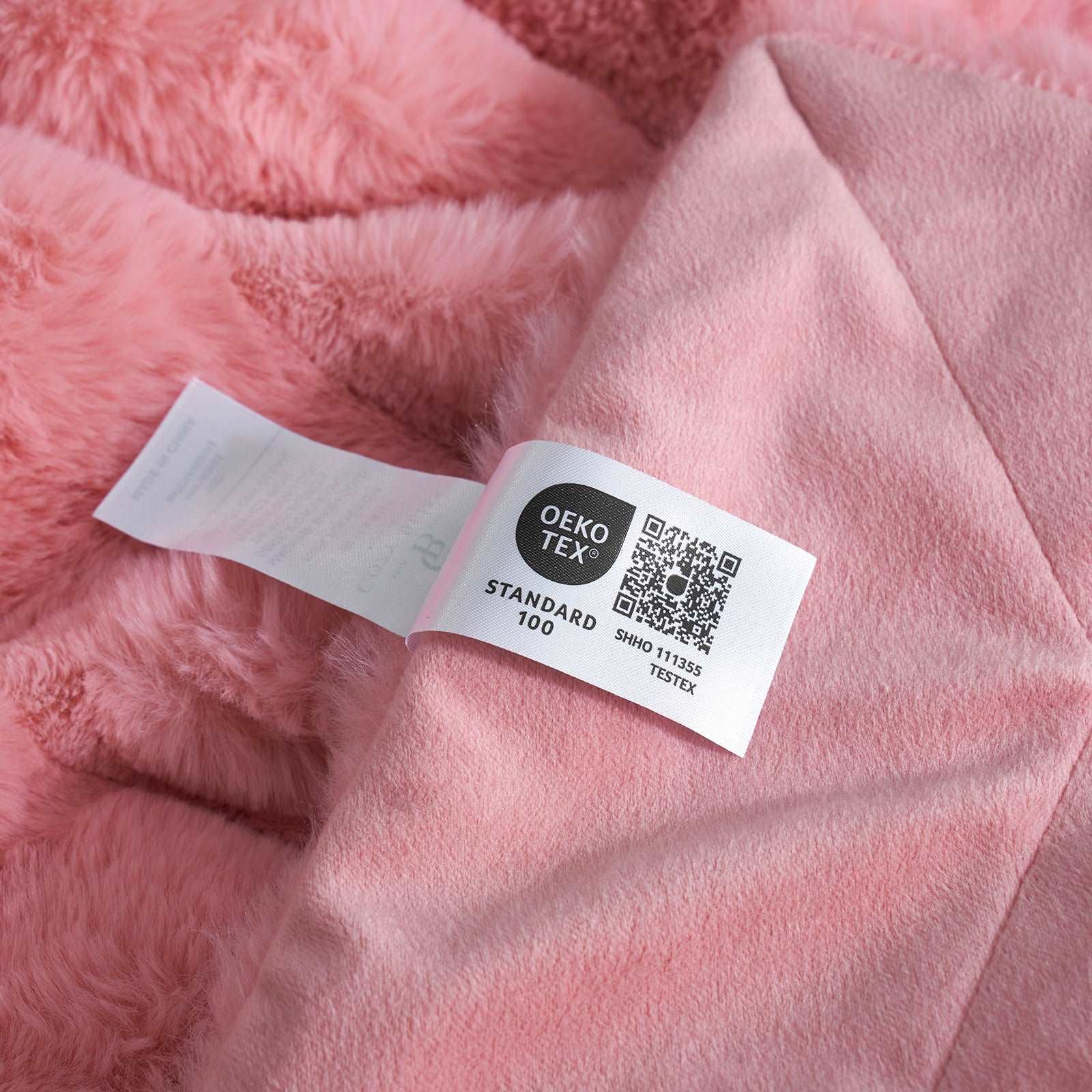 Luxurious CozyBliss Faux Fur Throw Blanket for Stylish Comfort