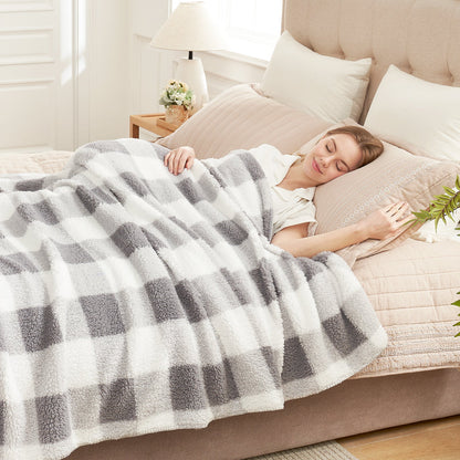 Cozy Bliss Reversible Dual-Sided Sherpa Throw Blanket