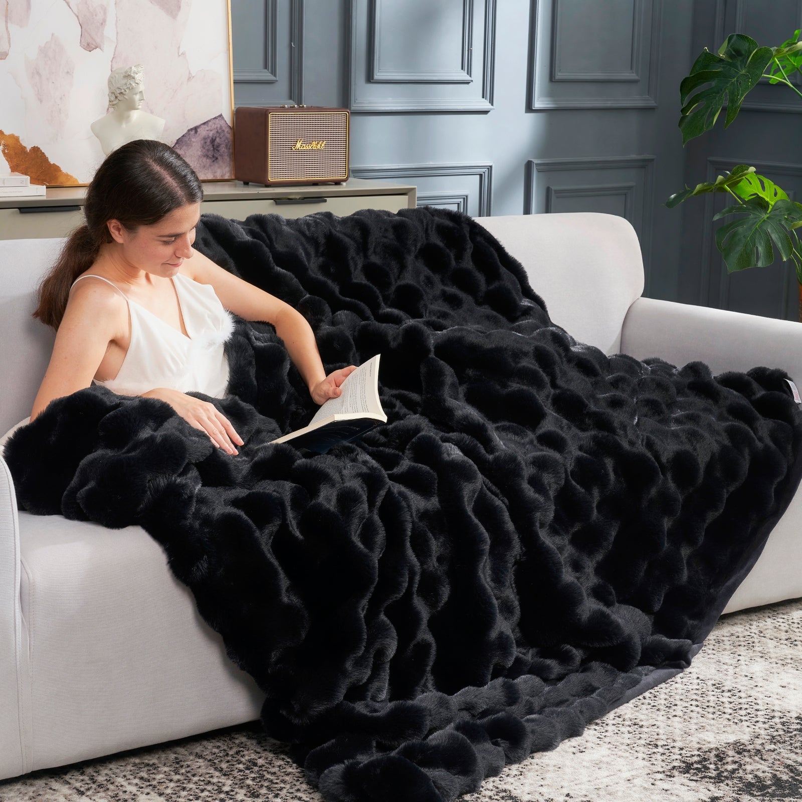 Artisan Bubble Faux Fur Throw Blanket with Unique Tie-Dye Design