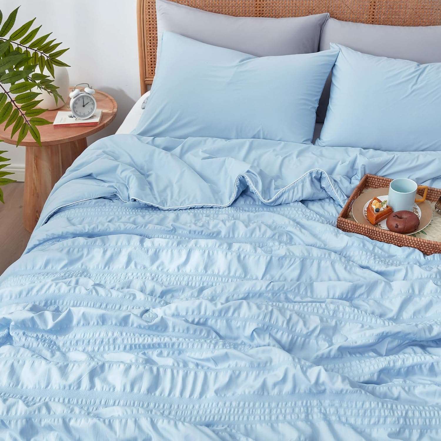 Comfortable Seersucker Cooling Comforter for Cozy Sleep