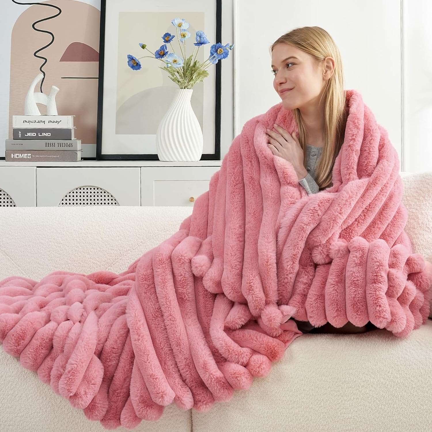Luxurious Striped Faux Fur Throw Blanket for Cozy Comfort