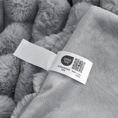 Luxurious Striped Faux Fur Throw Blanket for Cozy Comfort