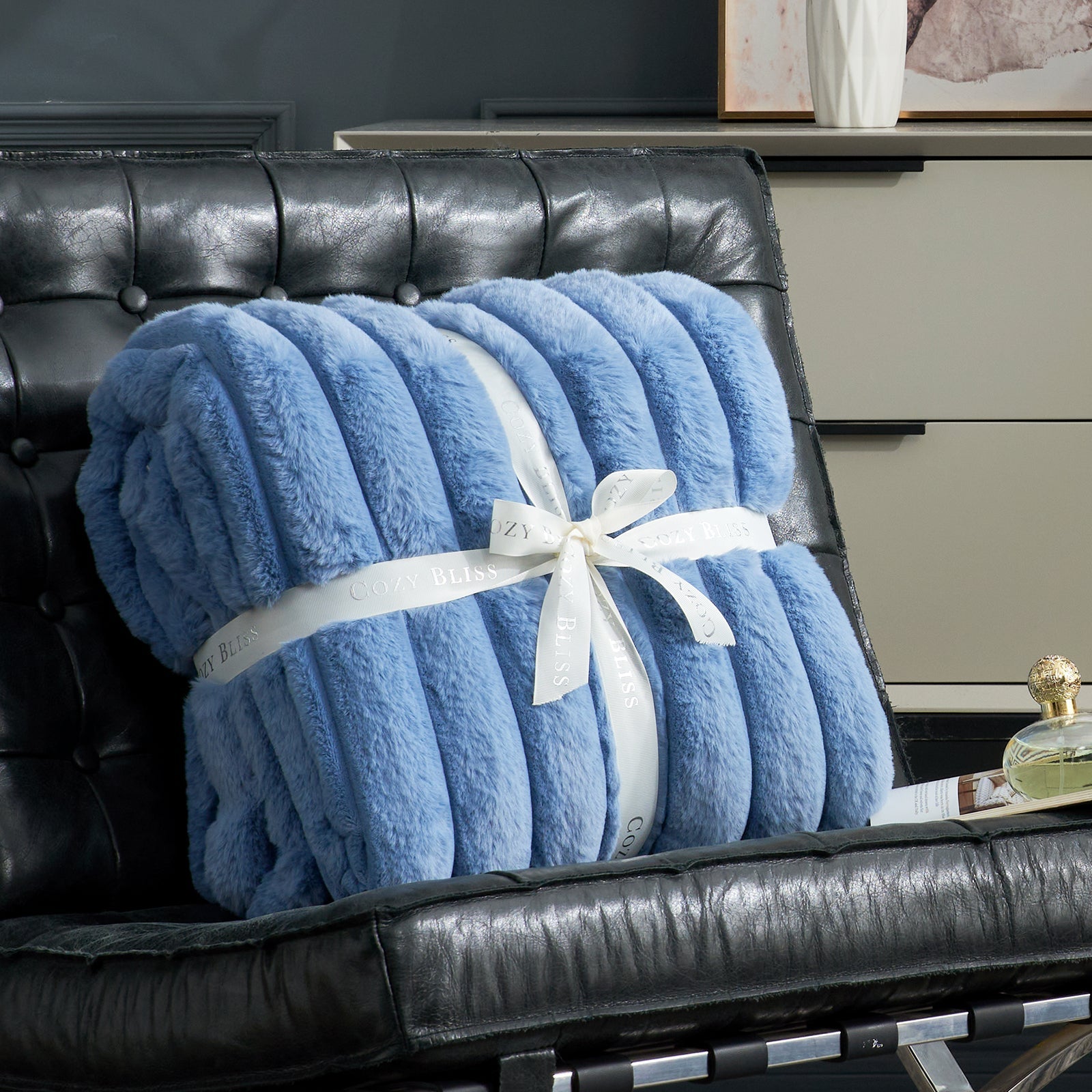 Luxurious Striped Faux Fur Throw Blanket for Cozy Comfort