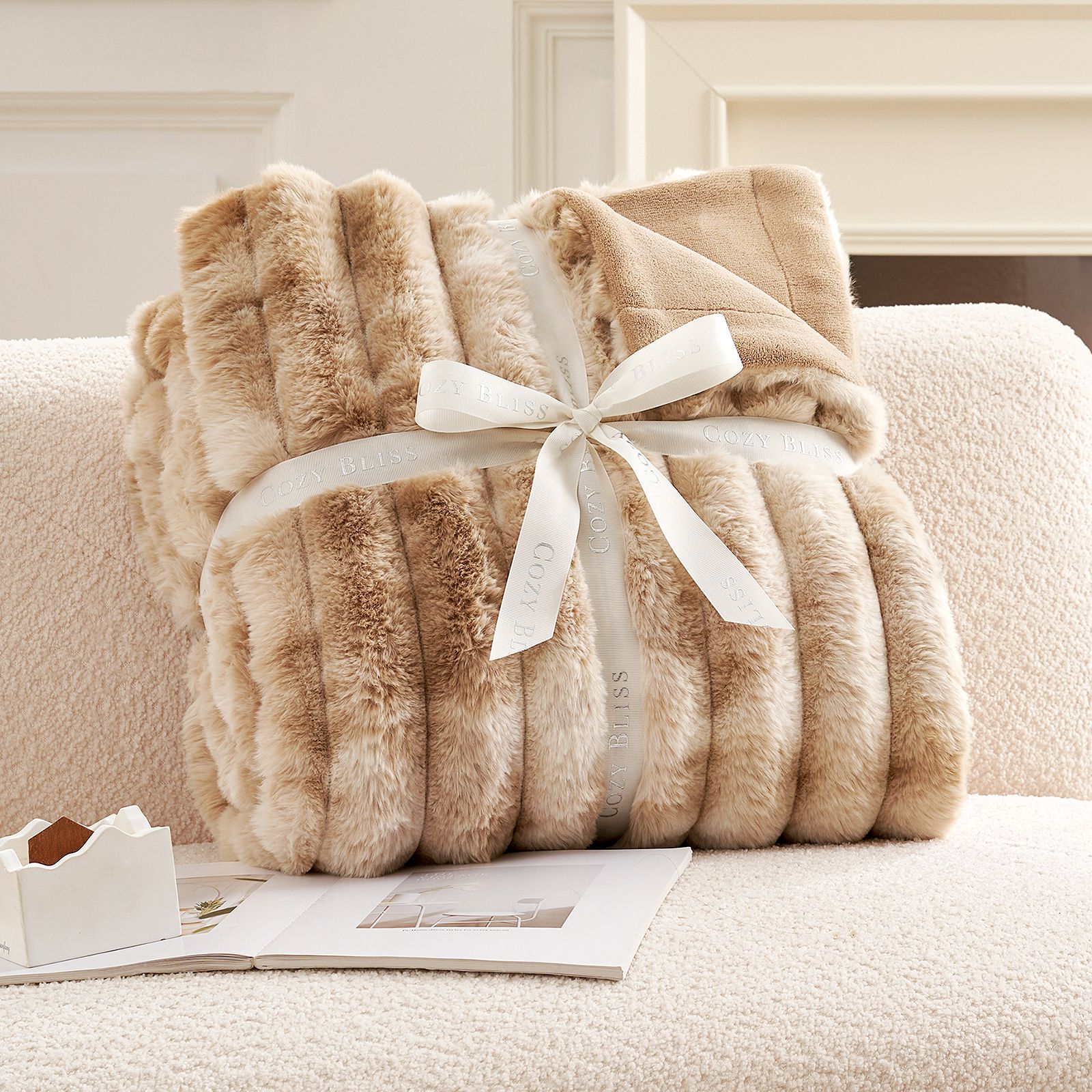 Luxurious Striped Faux Fur Throw Blanket for Cozy Comfort