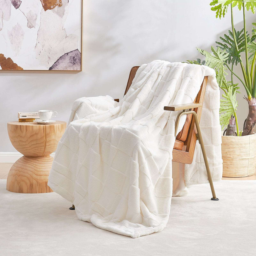 Checkerboard Plush Throw